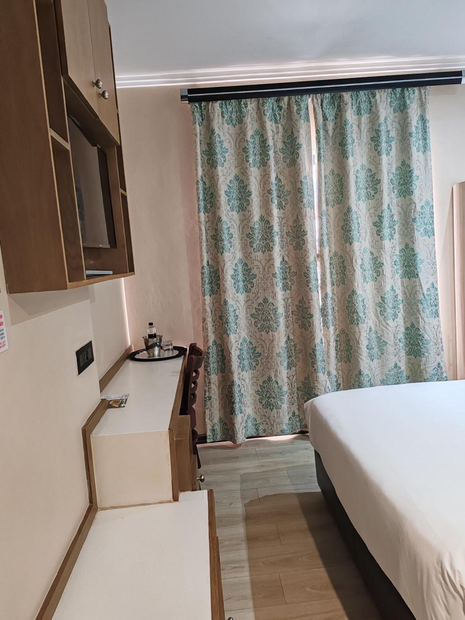 Regal Inn Umhlanga Gateway Дурбан Экстерьер фото