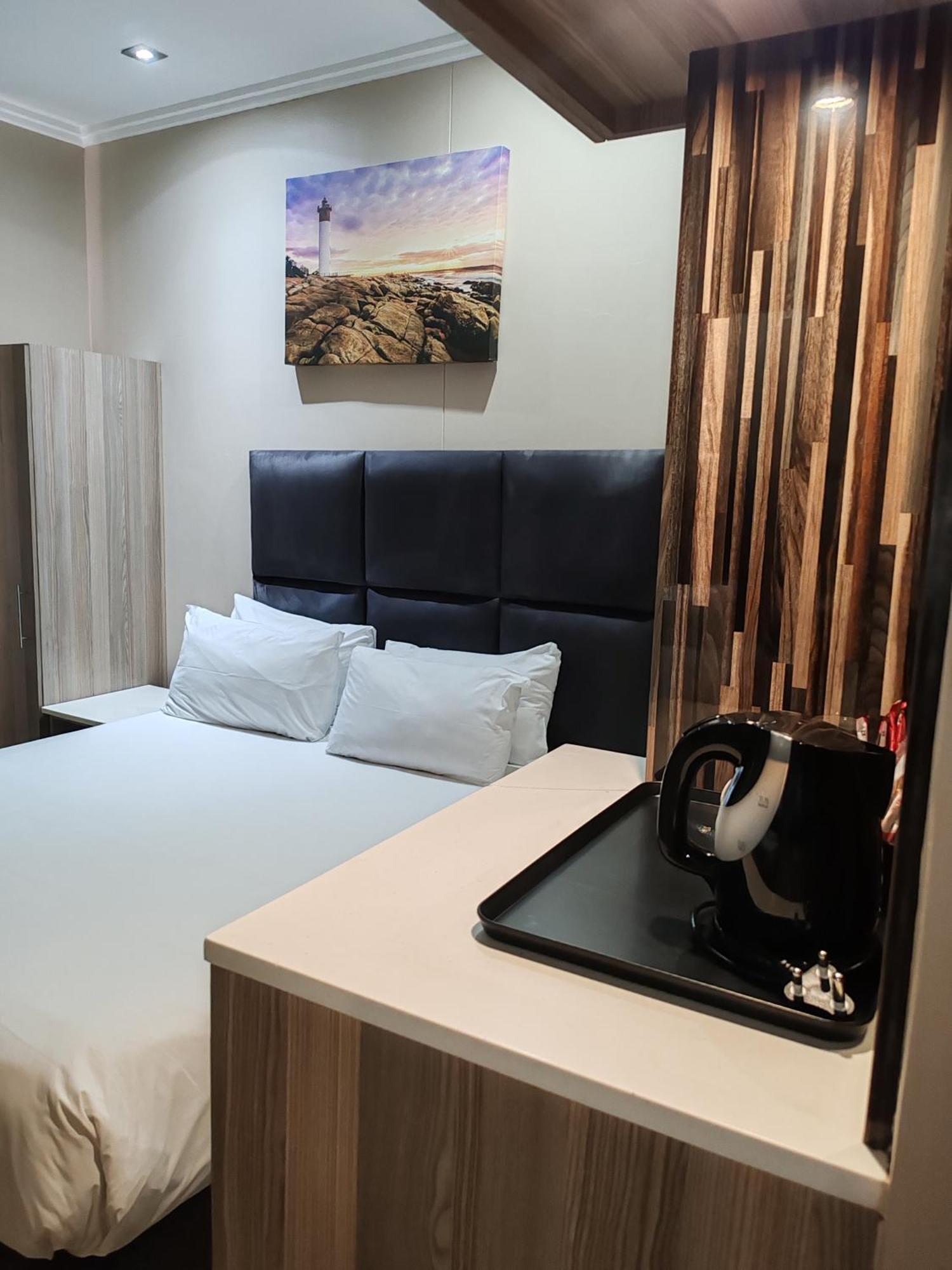 Regal Inn Umhlanga Gateway Дурбан Экстерьер фото