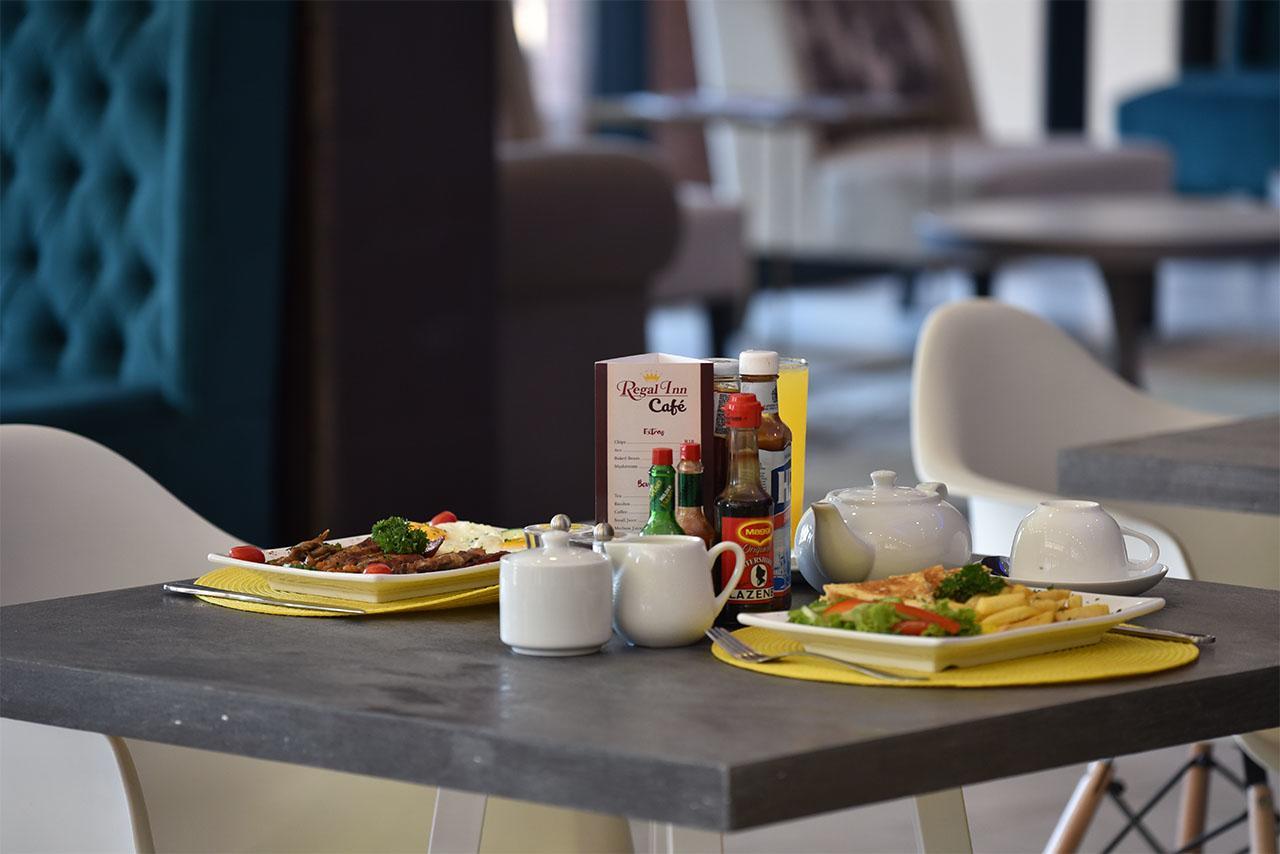 Regal Inn Umhlanga Gateway Дурбан Экстерьер фото